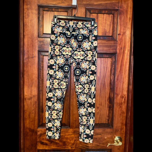 LuLaRoe Pastel Psychedelic 70s Vibes Floral OS Leggings - Picture 3 of 12